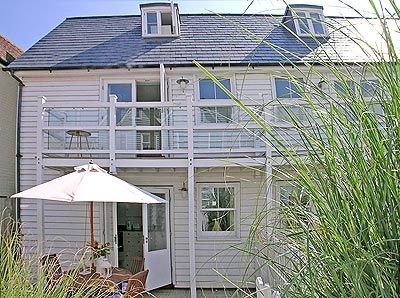 Pebble Beach Cottage Whitstable Reviews And Information